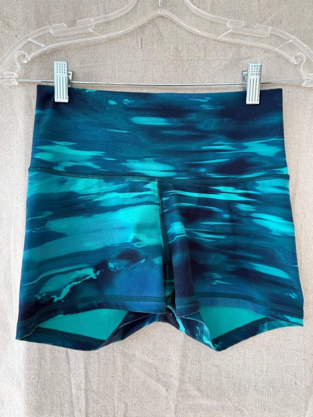 Old Navy Active Size Small Blue Green Abstract Print Compression Shorts